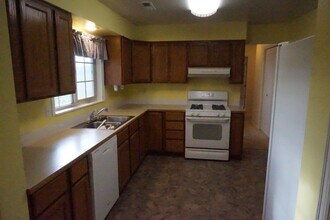 8885 Line Rd in Lynden, WA - Building Photo - Building Photo