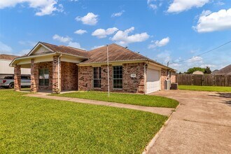 509 Ford Ave in Dayton, TX - Building Photo - Building Photo