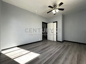 5205 Calloway St in Fort Worth, TX - Building Photo - Building Photo