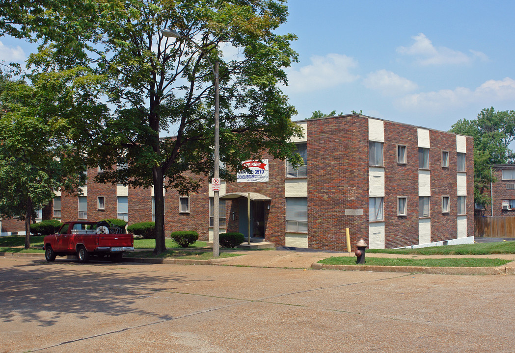 3805 Itaska St in St. Louis, MO - Foto de edificio