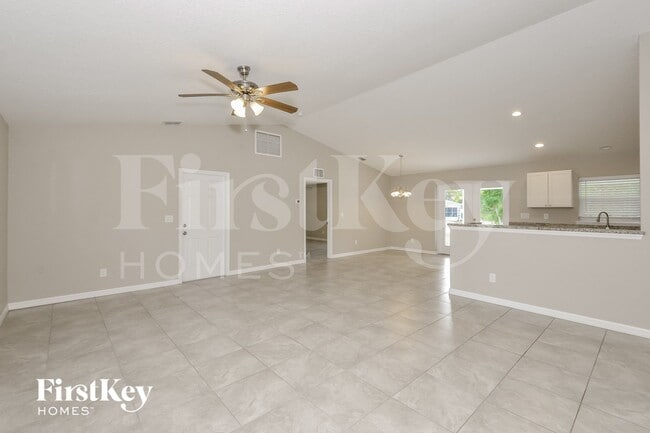 7252 Sea Mist Dr in Port Charlotte, FL - Building Photo - Building Photo