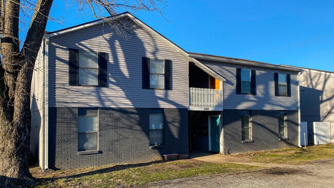 3312 Myrle St in Alton, IL - Foto de edificio - Building Photo