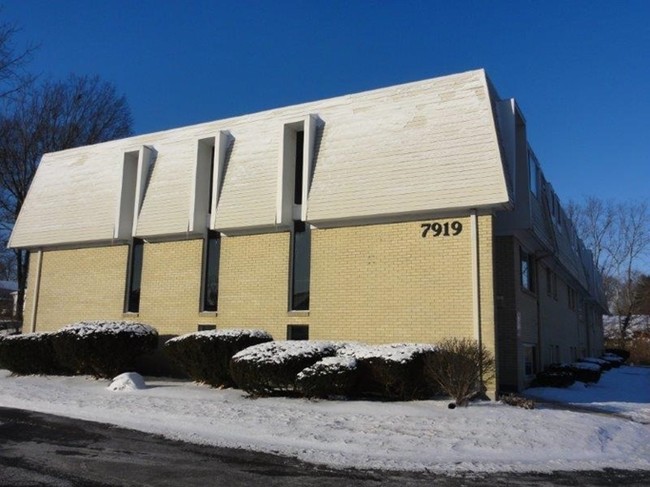 Meadow Grove in Dayton, OH - Foto de edificio - Building Photo