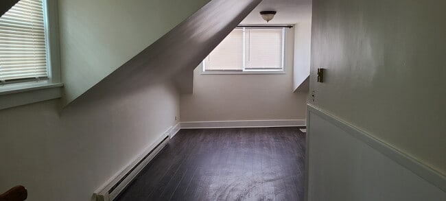 40 Central Ave, Unit 2 Fifth Floor in Albany, NY - Building Photo - Building Photo