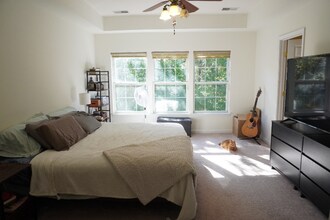 8596 Wyngate Manor Ct in Alexandria, VA - Building Photo - Building Photo