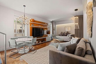 25 Central Prk W in New York, NY - Building Photo - Building Photo