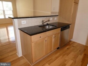 11750 Old Georgetown Rd in North Bethesda, MD - Building Photo - Building Photo