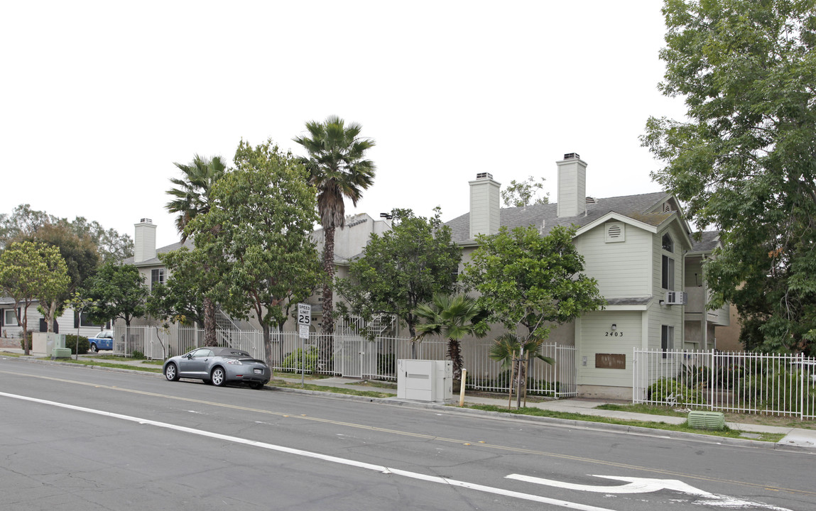 2403 Meade Ave in San Diego, CA - Foto de edificio