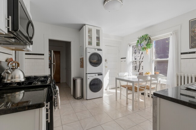 95 Beacon St, Unit 3