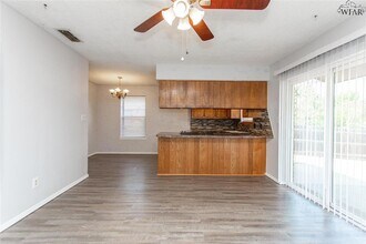 5238 Kingston Dr in Wichita Falls, TX - Building Photo - Building Photo