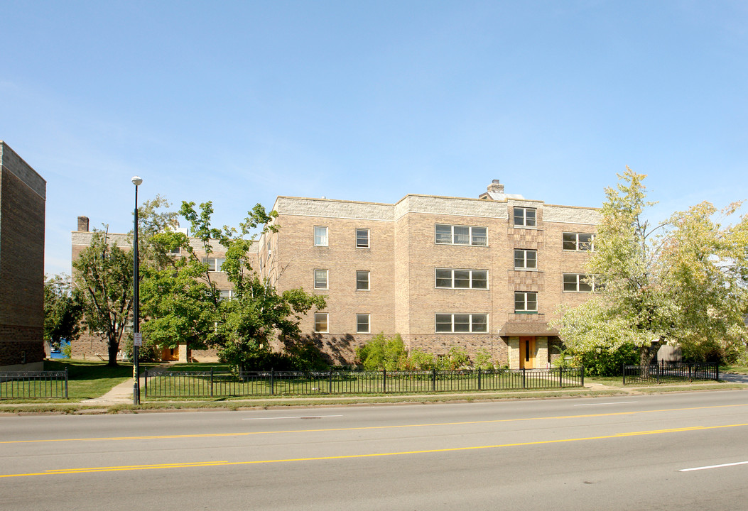 2000 Delaware Apartments in Buffalo, NY - Foto de edificio