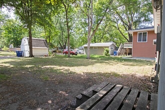 321 2nd Ave NE in St. Cloud, MN - Foto de edificio - Building Photo