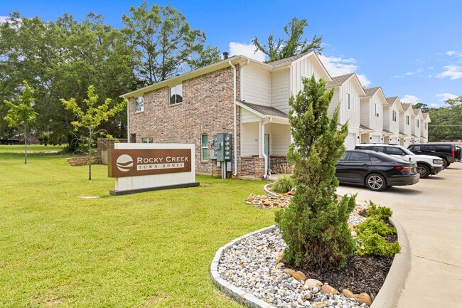 property at 5896 Old Hwy 135 N