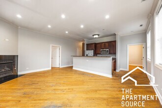 2332 W Morse Ave, Unit 2 in Chicago, IL - Foto de edificio - Building Photo