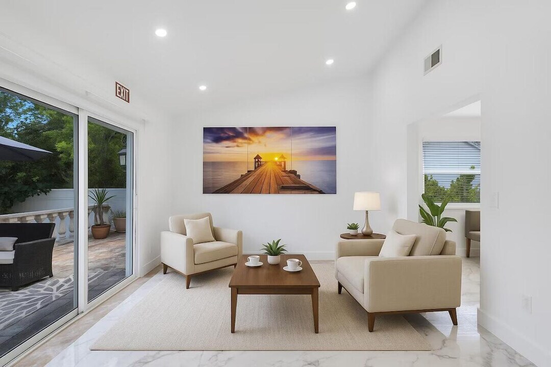 1318 Bayport Ave in Marco Island, FL - Building Photo