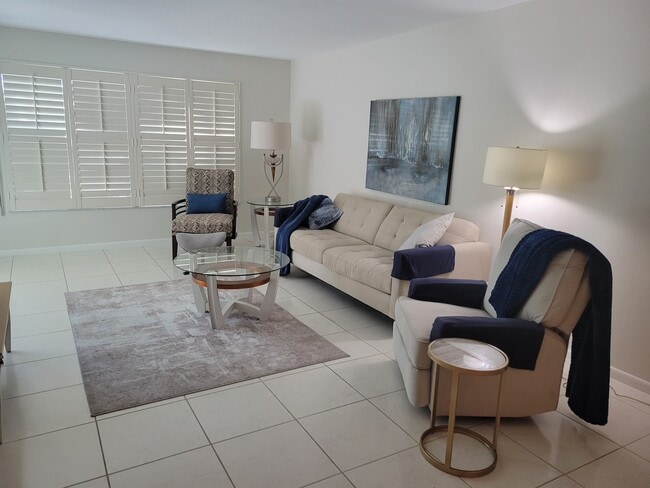 property at 4200 Belair Ln