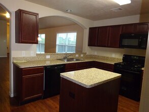 2710 Bammelwood Dr in Houston, TX - Foto de edificio - Building Photo