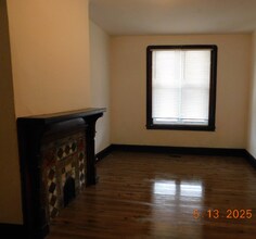 445 N 53rd St in Philadelphia, PA - Foto de edificio - Building Photo