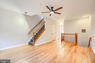 8 Katurah Ln in Owings Mills, MD - Building Photo - Building Photo