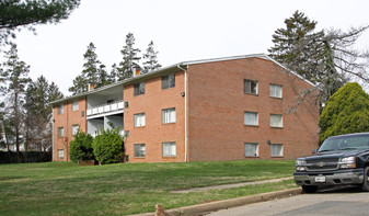 Pinkney Manor Apartments