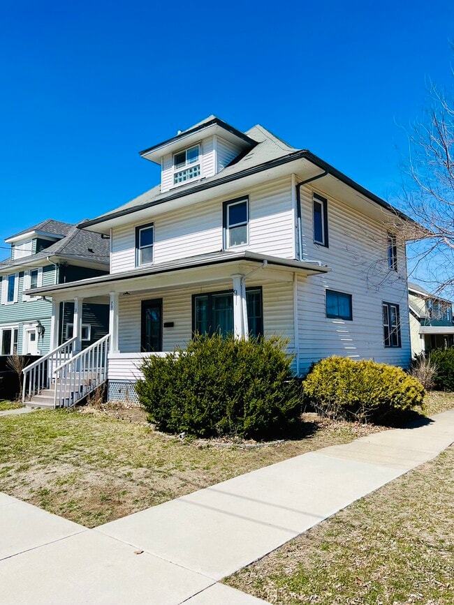 701 3rd St NW in Rochester, MN - Foto de edificio - Building Photo