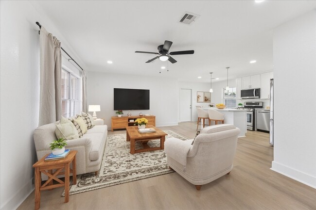 property at 2302 Hewitt Dr