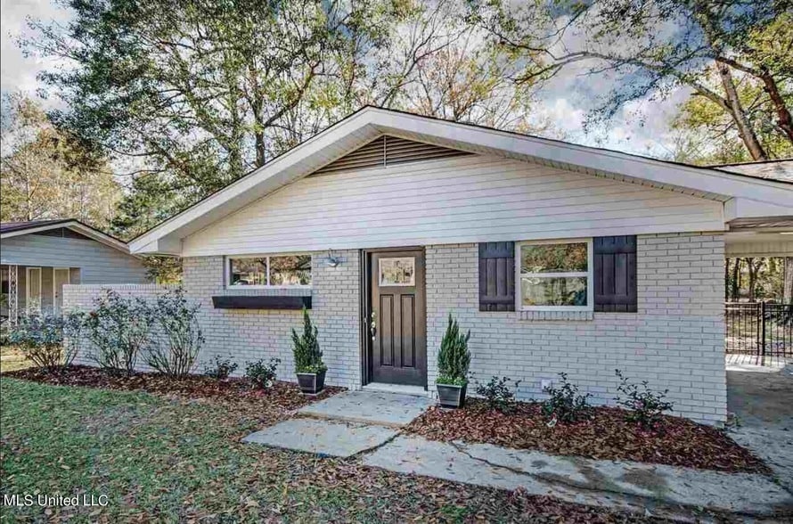 361 Mary Ann Dr in Pearl, MS - Building Photo