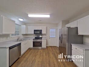 6828 Rain Creek Way in Charlotte, NC - Building Photo - Building Photo