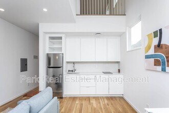 323 S East St in Raleigh, NC - Building Photo - Building Photo