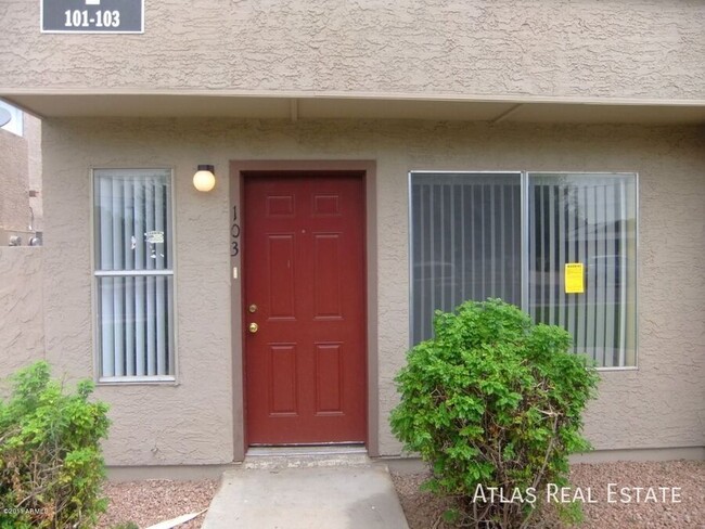 4828 W Orangewood Ave in Glendale, AZ - Building Photo - Building Photo