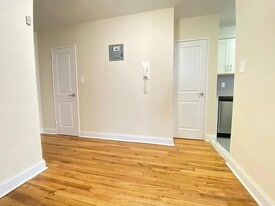 232 Avenue B in New York, NY - Building Photo