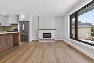 33 Lancer Dr in Vaughan, ON - Building Photo - Building Photo