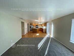 27211 212th Ave SE in Maple Valley, WA - Foto de edificio - Building Photo