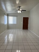 1330 E Lark Way in Tucson, AZ - Building Photo - Building Photo
