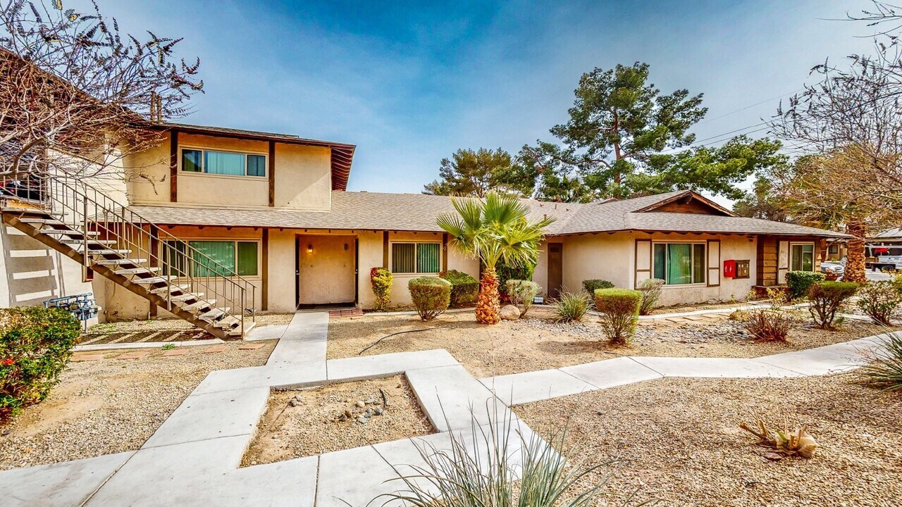 2680 Karen Ave-Unit -#2 in Las Vegas, NV - Building Photo