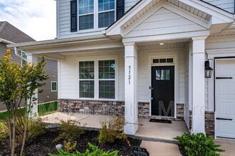 5121 Ennisworth Ln in Charlotte, NC - Building Photo - Building Photo