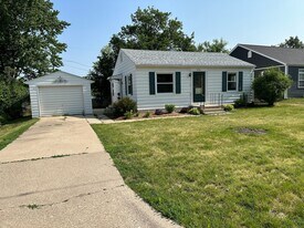 1430 Staub Ct NE in Cedar Rapids, IA - Building Photo
