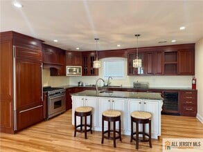 1084 Stelton Rd in Piscataway, NJ - Building Photo - Building Photo