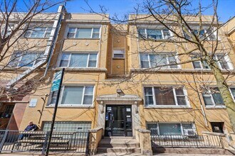 444 W Arlington Pl, Unit 2 in Chicago, IL - Building Photo - Building Photo
