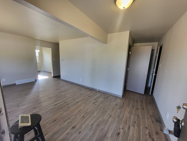 property at 17 Wheatridge Dr