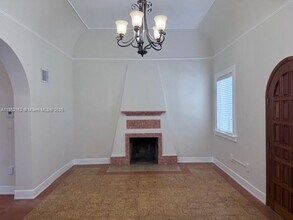 1662 SW 12th St in Miami, FL - Building Photo - Building Photo