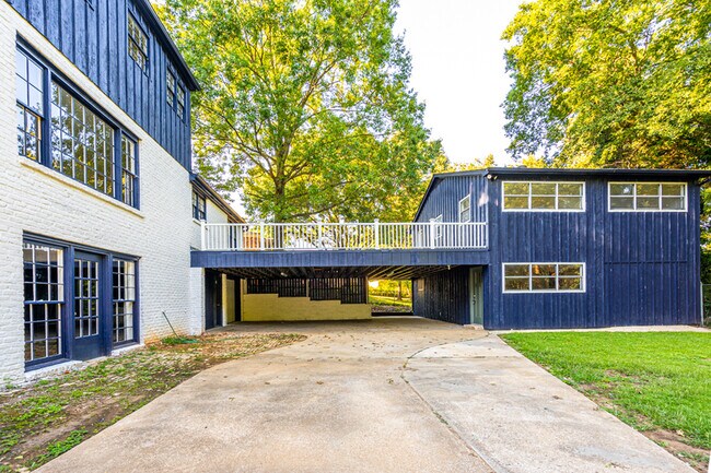 7605 Fleming Hills Dr SW in Huntsville, AL - Building Photo - Building Photo