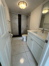 8511 NW 8th St in Miami, FL - Building Photo - Building Photo