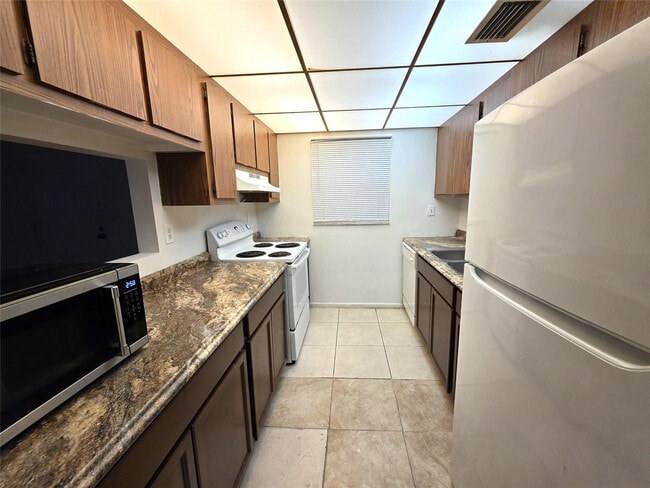 property at 2000 N Congress Ave