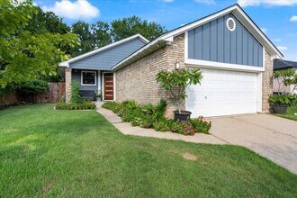 2506 Jenibeth Ln in Austin, TX - Building Photo - Building Photo