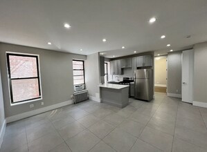 520 Crown St in Brooklyn, NY - Foto de edificio - Building Photo