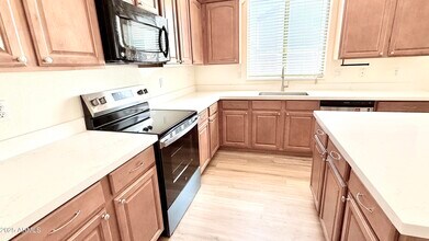 9021 W Villa Maria Dr in Peoria, AZ - Building Photo - Building Photo