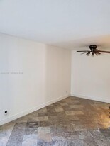 3015 NW 118th Dr in Coral Springs, FL - Building Photo