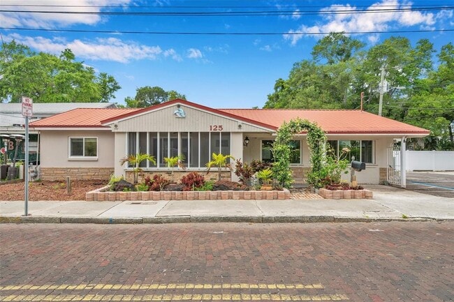 property at 125 5th Ave N