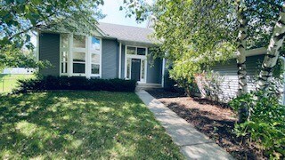 16795 Illinois Ave in Lakeville, MN - Building Photo
